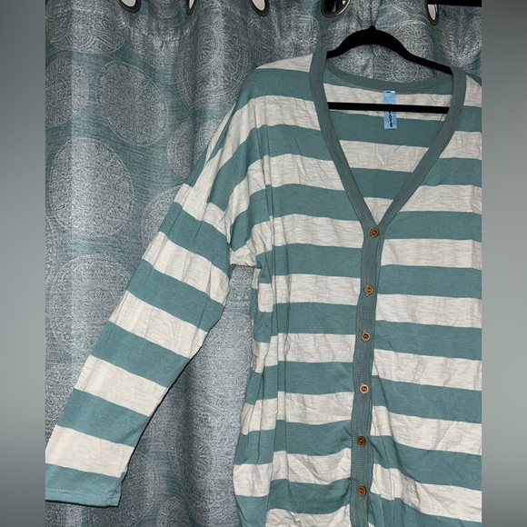 Striped Long Sleeve Top - Picture 2 of 2